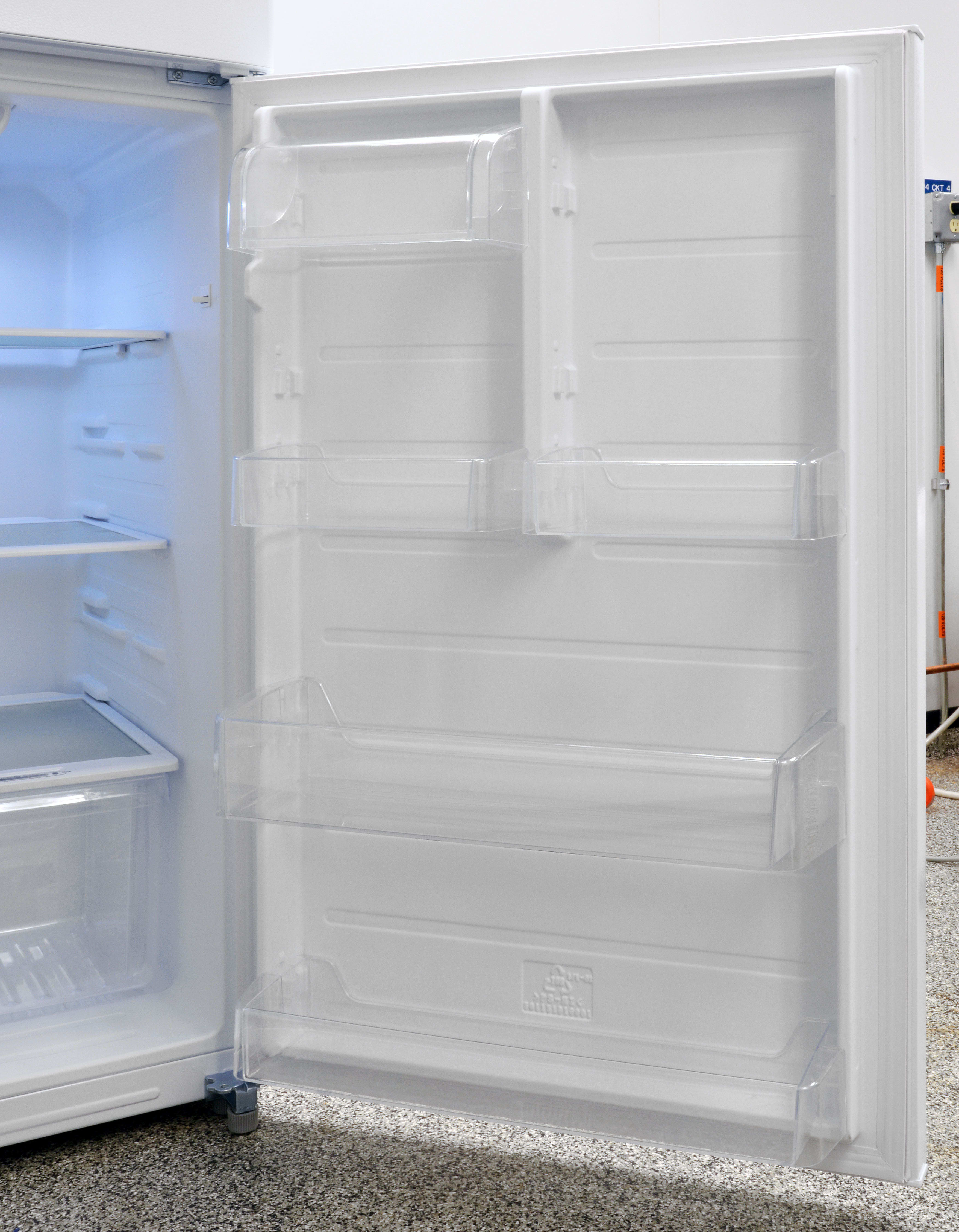 Best Buy Insignia NSRTM18SS7 NSRTM18WH7 Series Top Freezer