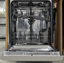 Maytag MDB4949SDM—Interior