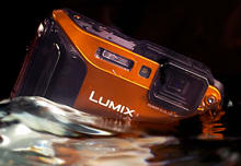 LUMIX-TS5-WATER_final.jpg