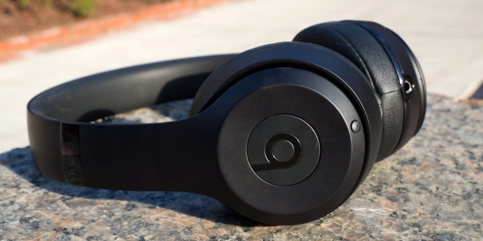Beats Solo3 Wireless In Full