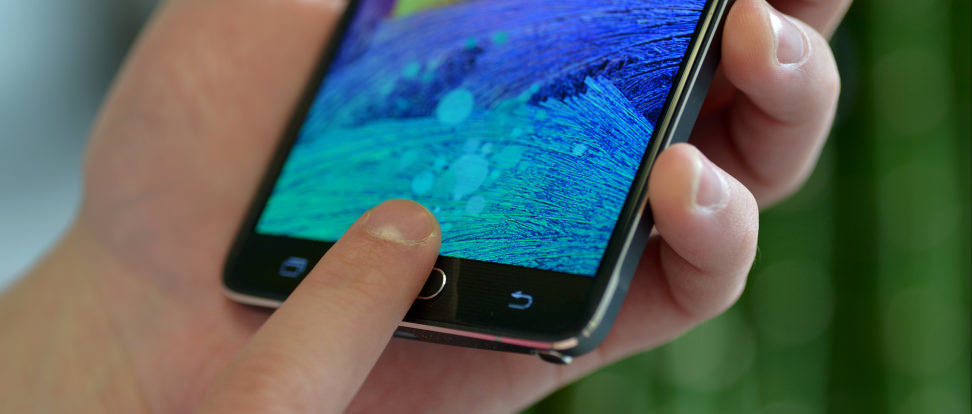 samsung-galaxy-note-4-review-design-fingerprint.jpg