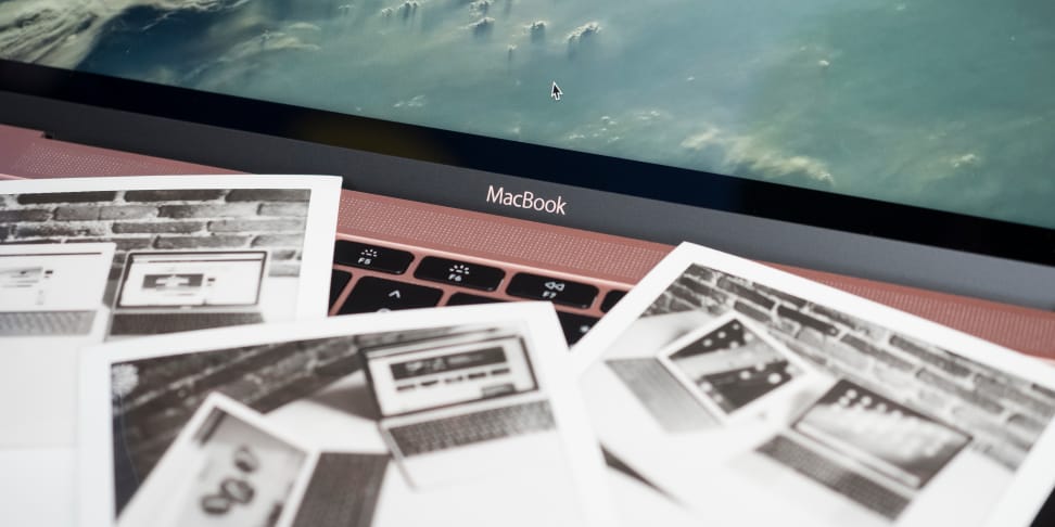 Product Image - Apple MacBook (2016, 256GB, 1.1GHz)