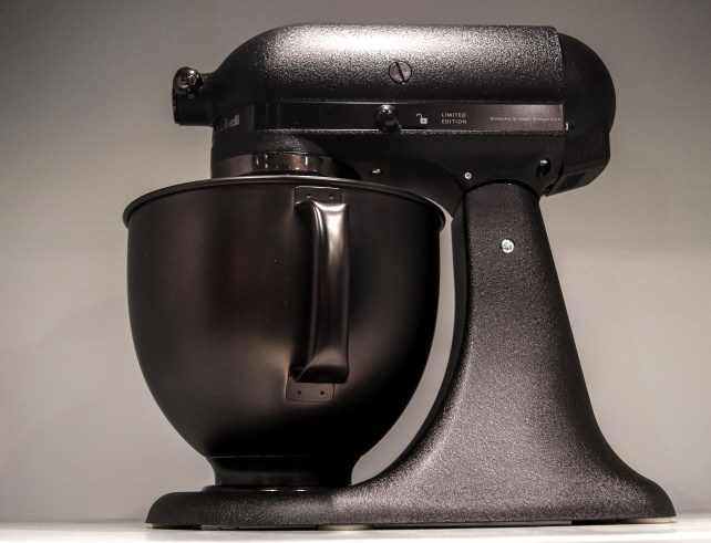 KitchenAid Matte Black Mixer – Profile