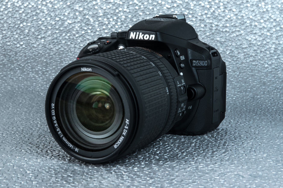 Nikon-D5300-Review-Design-lens.jpg