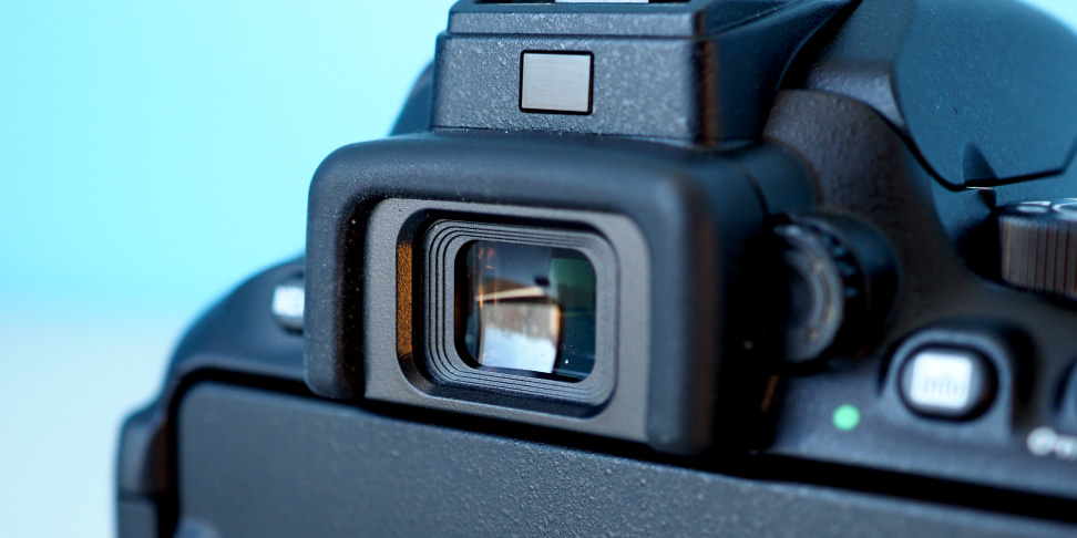 Nikon D5600 optical viewfinder