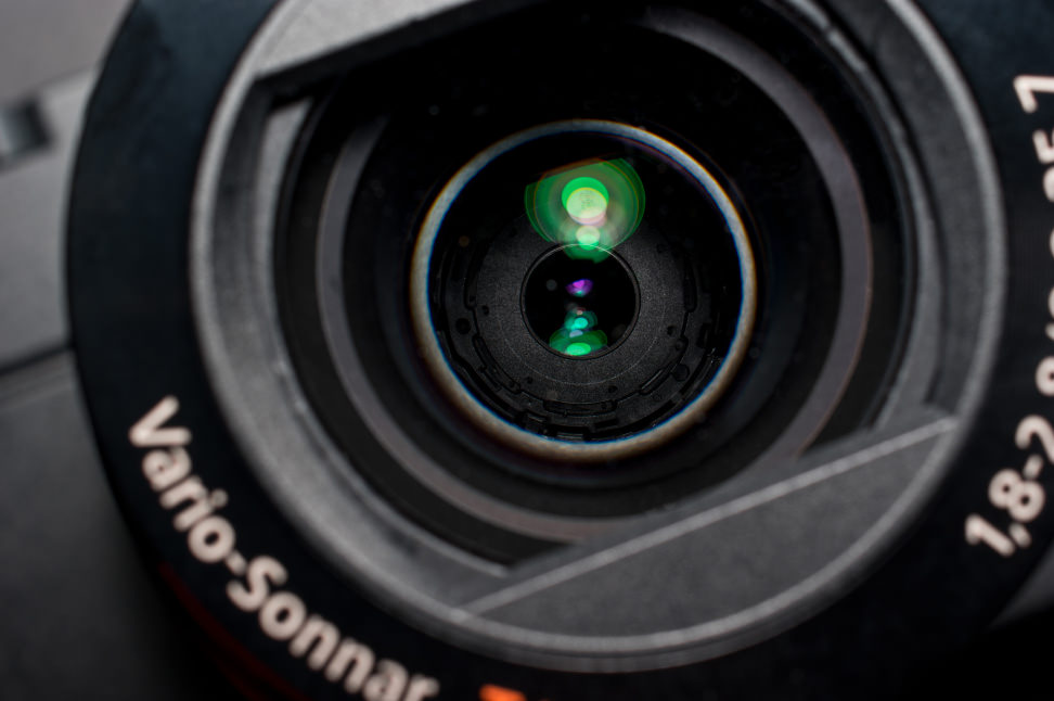 sony-rx100III-review-design-aperture.jpg
