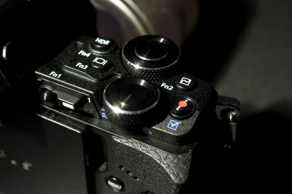 olympus-om-d-em-5-II-dual-dials.jpg
