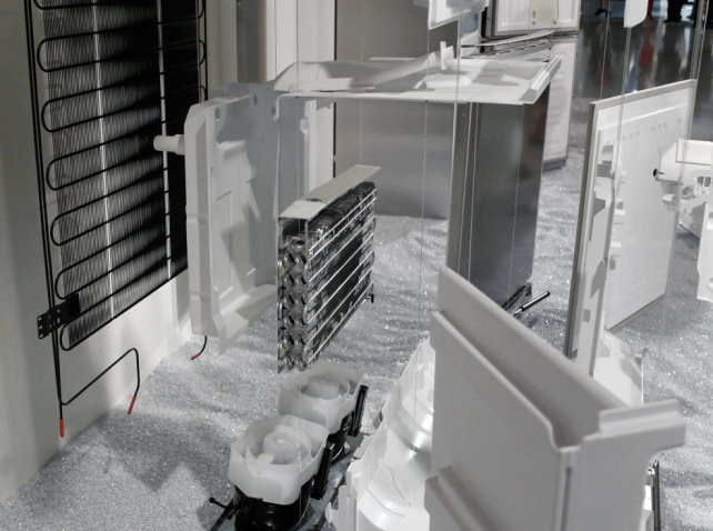 Leibherr-fridge-condenser-evaporater-fans.jpg