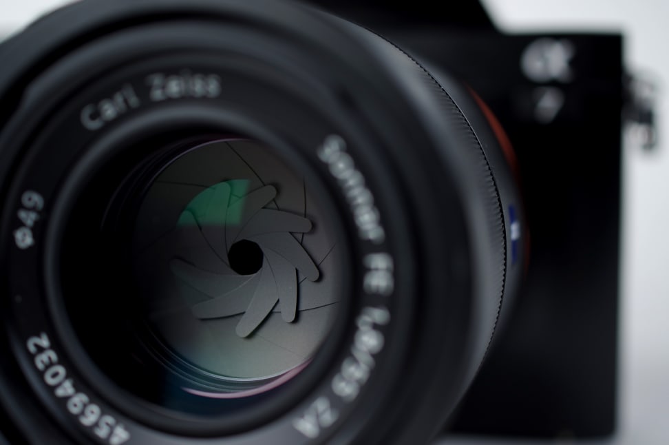 SONY-A7R-REVIEW-DESIGN-APERTURE.jpg