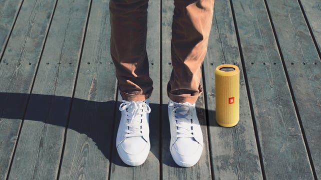 JBL Flip 3 Splashproof Portable Bluetooth Speaker