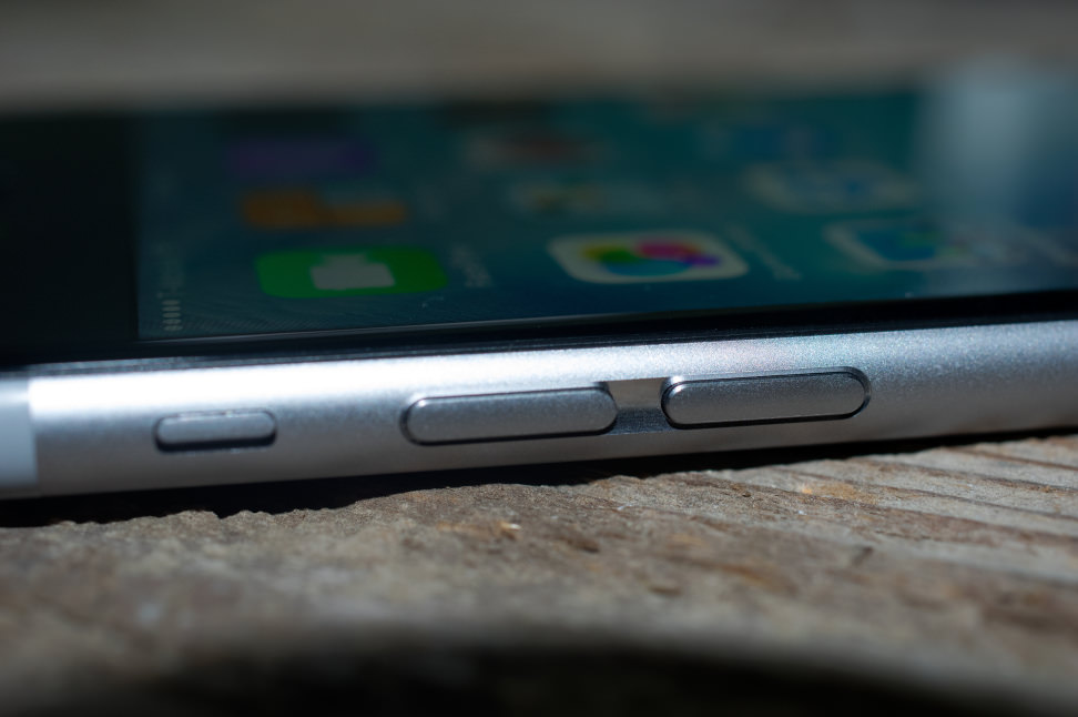 Apple iPhone 6s Plus Volume Buttons