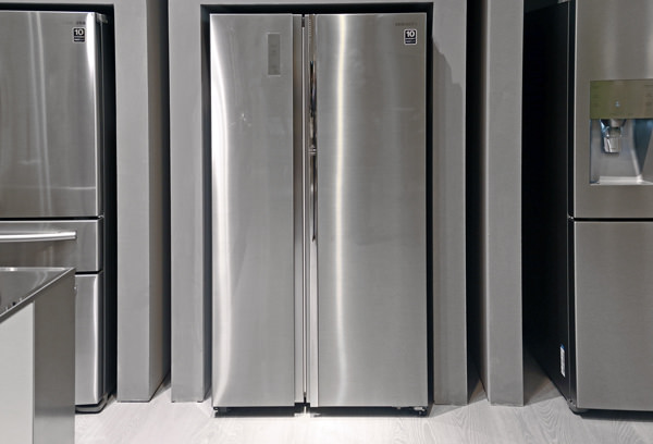 ShowCase-front.jpg