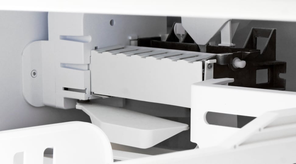 GE Profile PFE28RSHSS Secondary Icemaker