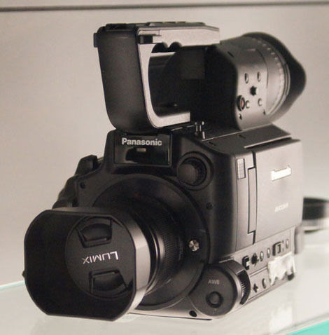 Panasonic_AG-AF100_Front.jpg