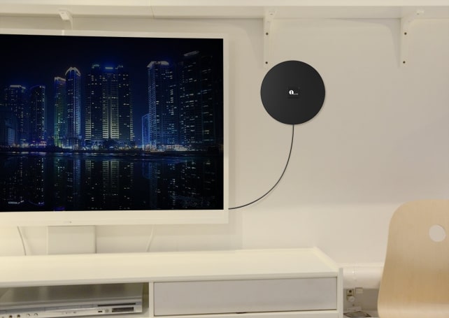 1byone Paper Thin Digital Indoor HDTV Antenna