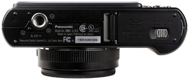 Panasonic-DMC-LX3-bottom-375.jpg