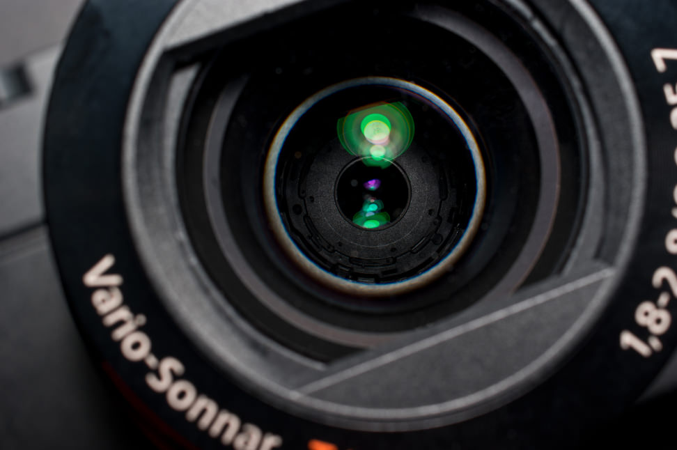 sony-rx100III-review-design-aperture.jpg