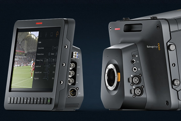 BLACKMAGIC-STUDIO-CAMERA-MONITOR.jpg