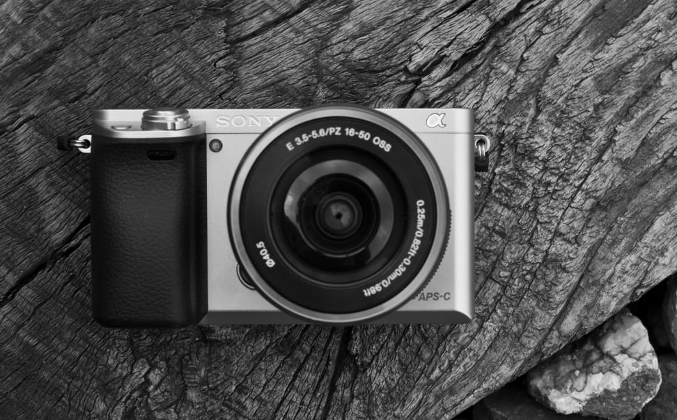 SONY-A6000-BW-RAILPLANK.jpg