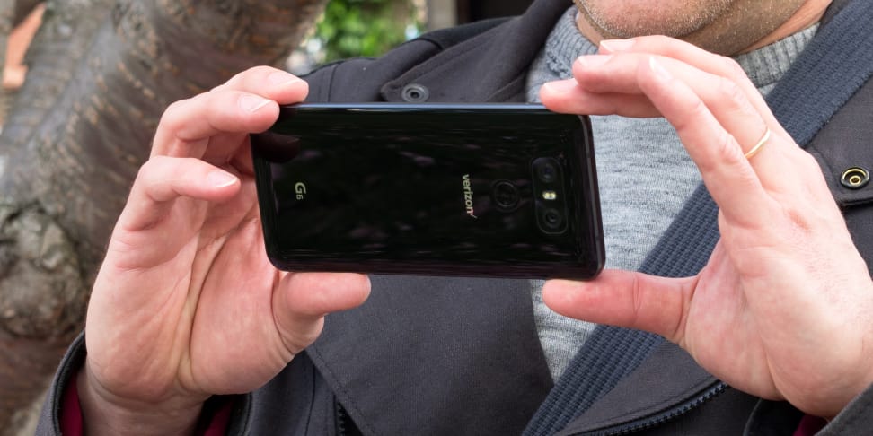 LG G6 Dual Camera In Use