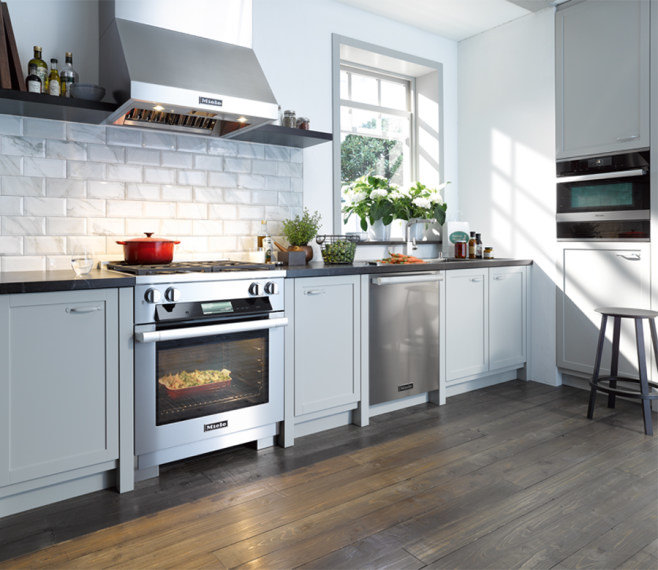 Miele Gas Dual-Fuel Range