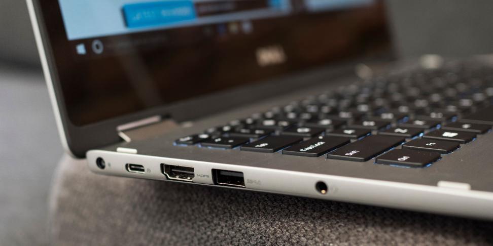 Dell Inspiron 13 7000 2-in-1 left ports