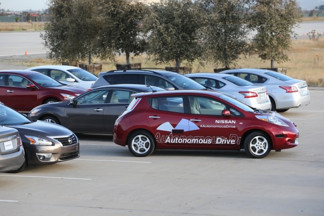 Nissan_Autonomous_Vehicle_02.jpg