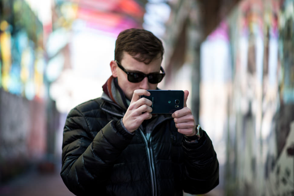 Samsung Galaxy S6 Edge+ In Use