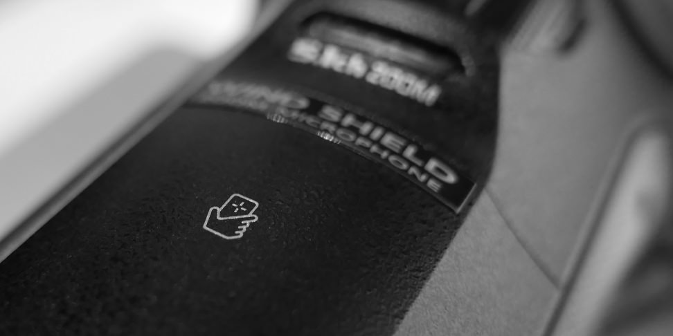 PANASONIC-WX970-FI-DESIGN-NFC.jpg