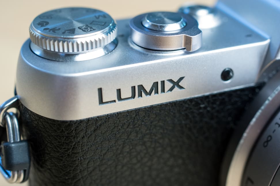 Panasonic Lumix DMC-GF7 Lumix Logo
