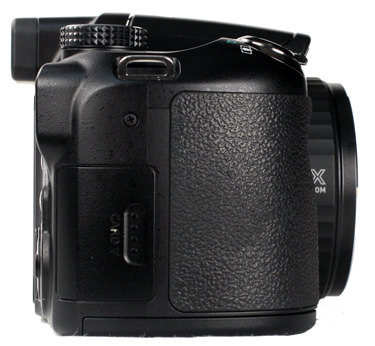 Casio-Exilim-EX-FH20-right-375.jpg