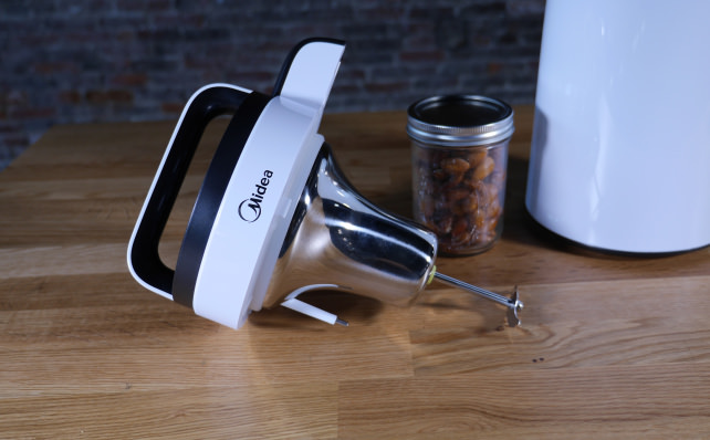 Midea NRG Milk Extractor lid and blade