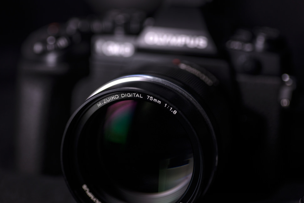 Olympus 75mm f/1.8 — From the Front